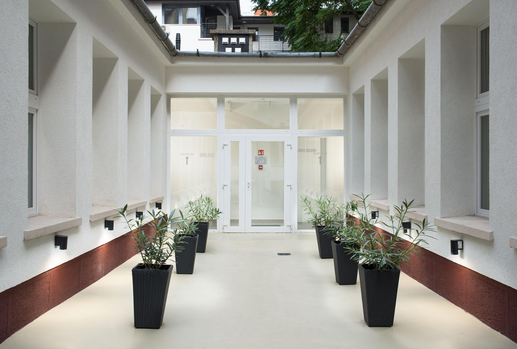 RES City Residence Hotel Budapest Exterior foto